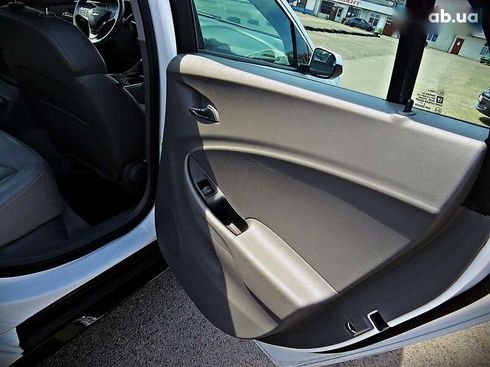 Chevrolet Volt 2015 - фото 19
