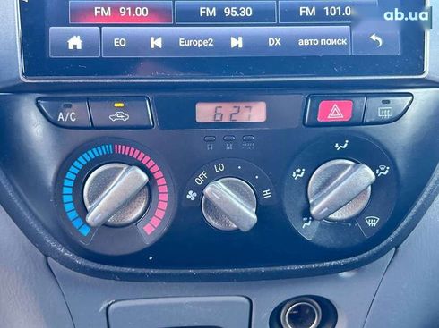 Toyota RAV4 2001 - фото 25