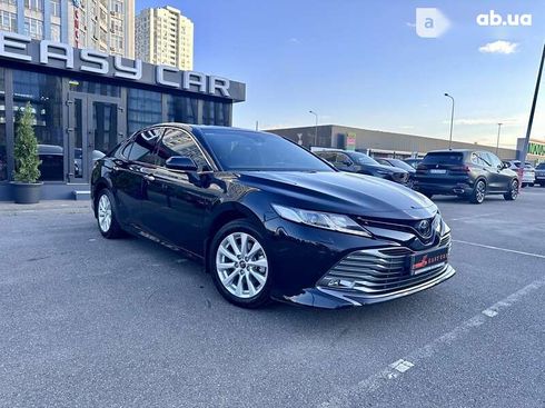 Toyota Camry 2019 - фото 17