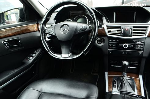 Mercedes-Benz E-Класс 2011 черный - фото 8