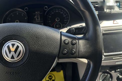 Volkswagen Passat 2009 - фото 22