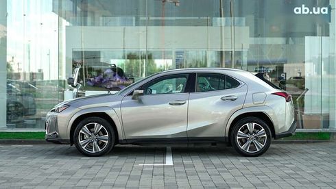 Lexus UX 2023 - фото 3