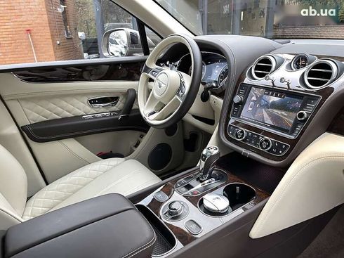 Bentley Bentayga 2017 - фото 17