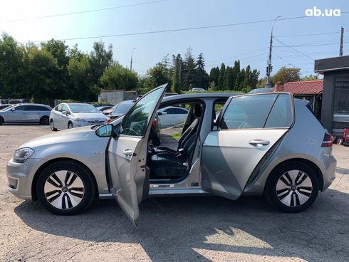 Volkswagen e-Golf 2015 серый - фото 16