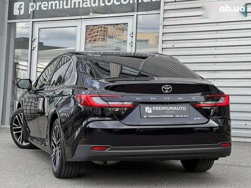 Toyota Camry 2024 - фото 7