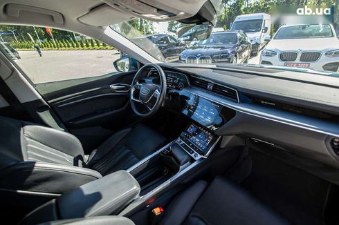 Audi E-Tron 2021 - фото 8