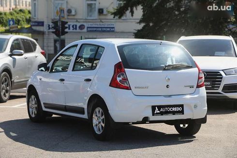 Renault Sandero 2011 - фото 4