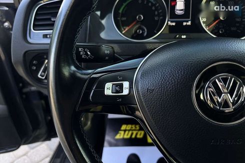 Volkswagen e-Golf 2020 - фото 20