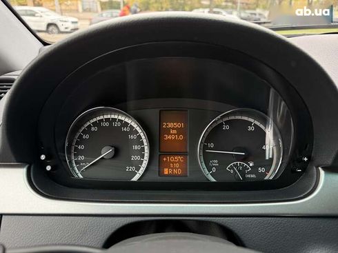 Mercedes-Benz Viano 2013 - фото 23