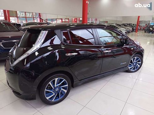 Nissan Leaf 2015 - фото 7