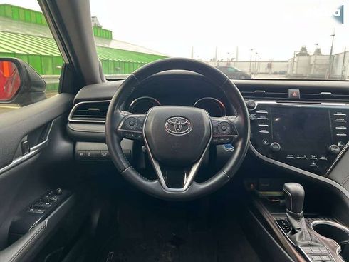 Toyota Camry 2019 - фото 14
