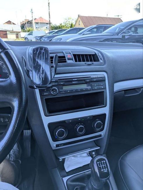 Skoda Octavia 2011 - фото 21