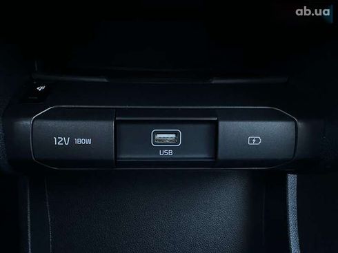 Kia Niro 2020 - фото 11