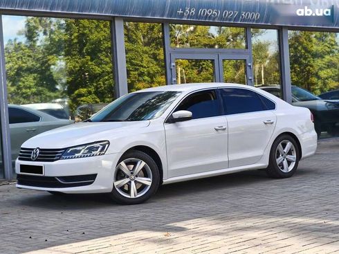 Volkswagen Passat 2012 - фото 3