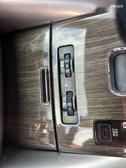 Lexus IS 2010 - фото 22
