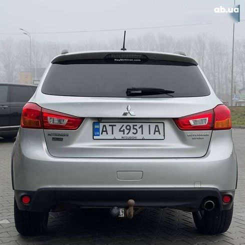 Mitsubishi Outlander 2013 - фото 3