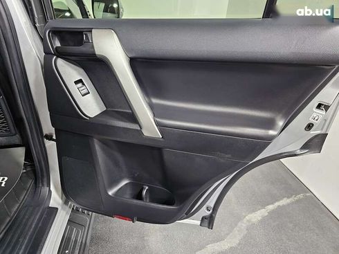 Toyota Land Cruiser Prado 2020 - фото 16