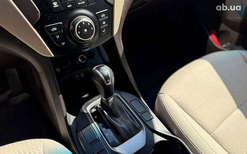 Hyundai Santa Fe 2017 - фото 14