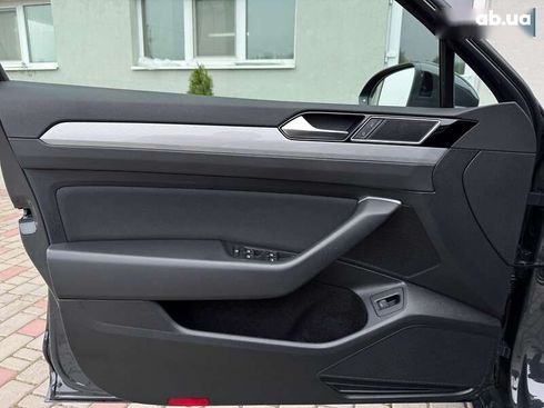 Volkswagen Passat 2020 - фото 28