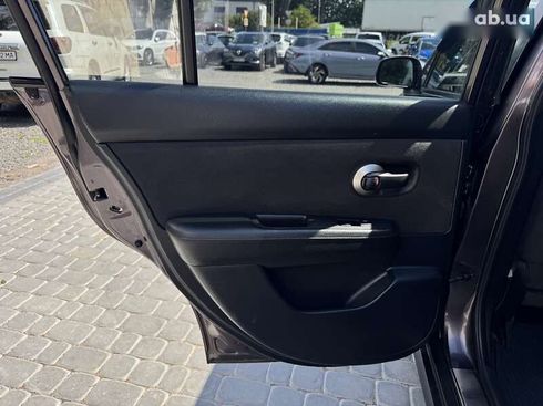 Nissan Tiida 2008 - фото 16