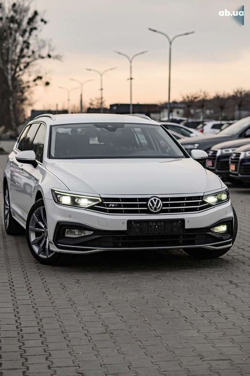 Volkswagen Passat 2020 - фото 29