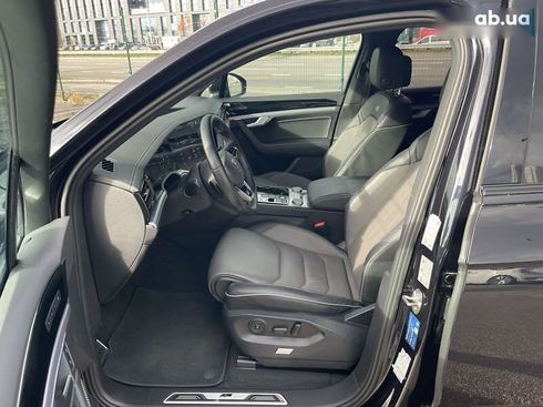 Volkswagen Touareg 2020 - фото 27