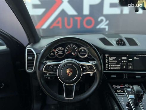 Porsche Cayenne 2019 - фото 16