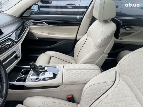 BMW 7 серия 2021 - фото 25