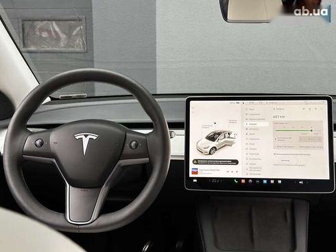 Tesla Model Y 2023 - фото 17