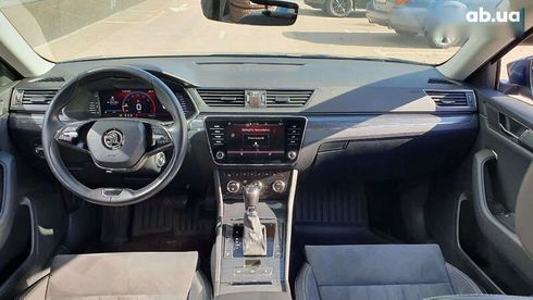 Skoda Superb 2021 - фото 16