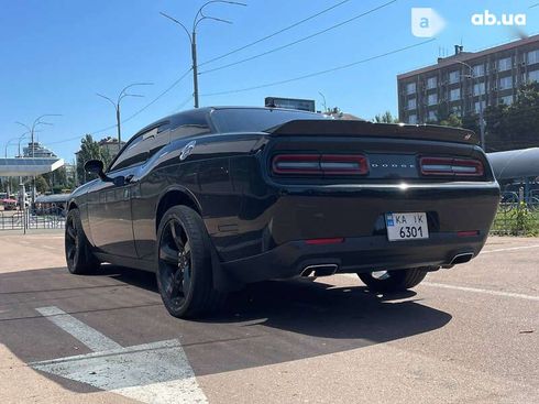 Dodge Challenger 2017 - фото 5