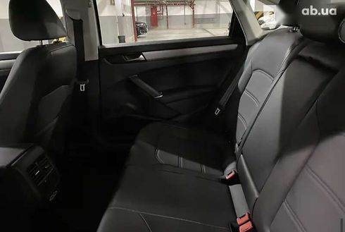 Volkswagen Passat 2020 - фото 27