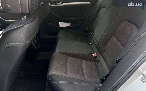 Volkswagen Passat 2015 - фото 18