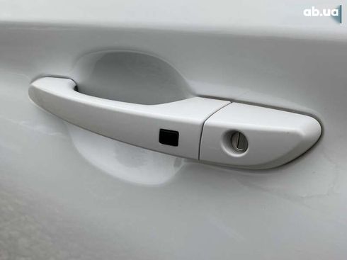 Hyundai Kona Electric 2021 - фото 11