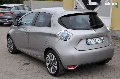Renault Zoe 2015 - фото 11