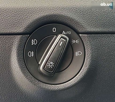 Skoda Octavia 2019 - фото 9