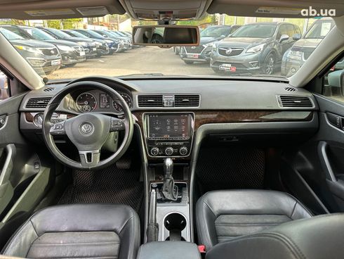 Volkswagen Passat 2014 серый - фото 15