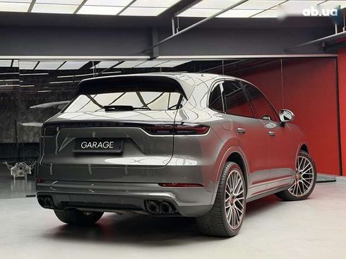 Porsche Cayenne 2019 - фото 17