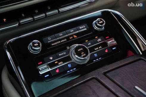 Lincoln Navigator 2018 - фото 21