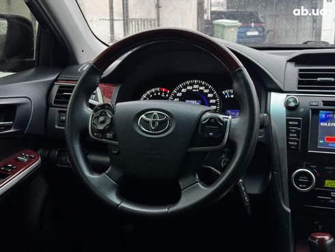 Toyota Camry 2014 черный - фото 22