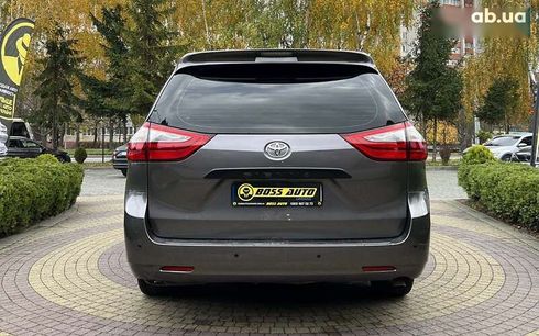 Toyota Sienna 2015 - фото 6