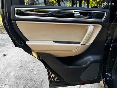Volkswagen Touareg 2017 синий - фото 77