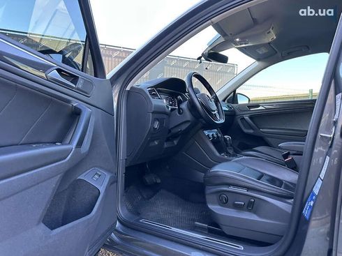 Volkswagen Tiguan 2020 - фото 17