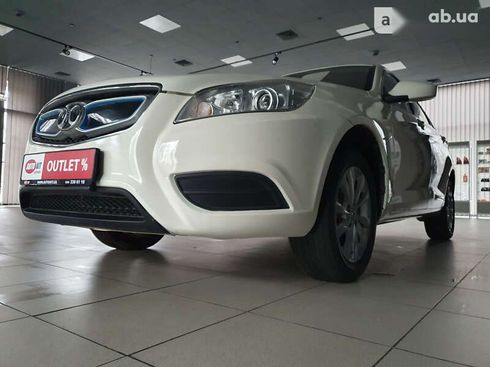 BAIC EU5 2016 - фото 10