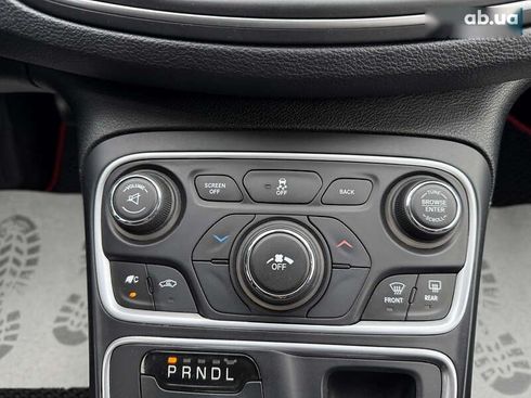 Chrysler 200 2014 - фото 18
