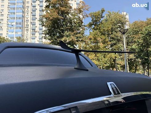 Lincoln Town Car 2003 - фото 23