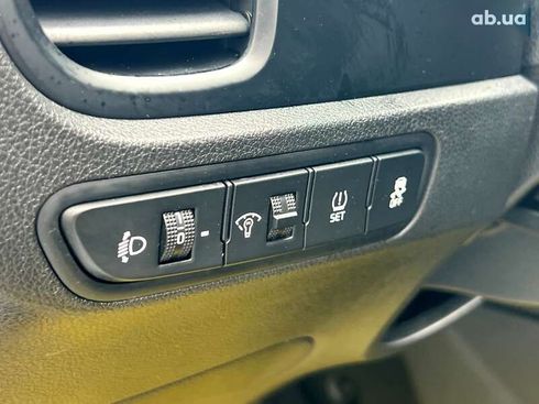 Kia Rio X-Line 2018 - фото 21