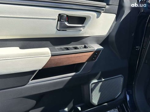 Toyota Sequoia 2023 - фото 7
