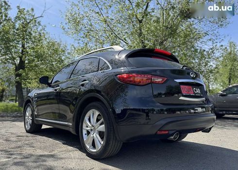 Infiniti QX70 2015 - фото 19