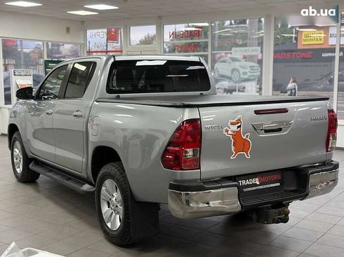 Toyota Hilux 2018 - фото 8